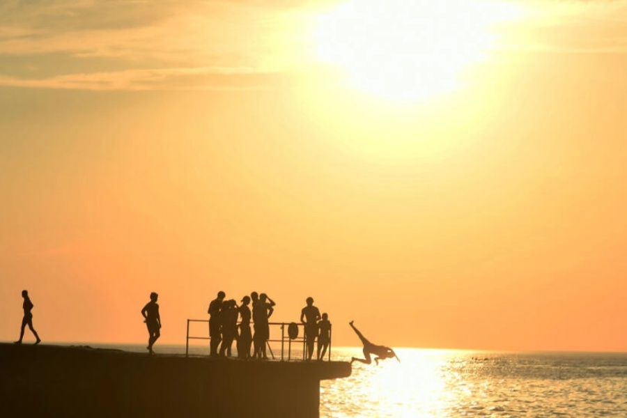 गर्मीले फ्रान्समा जनजीवन अस्तव्यस्त, तापक्रम ७५ वर्ष यताकै बढी