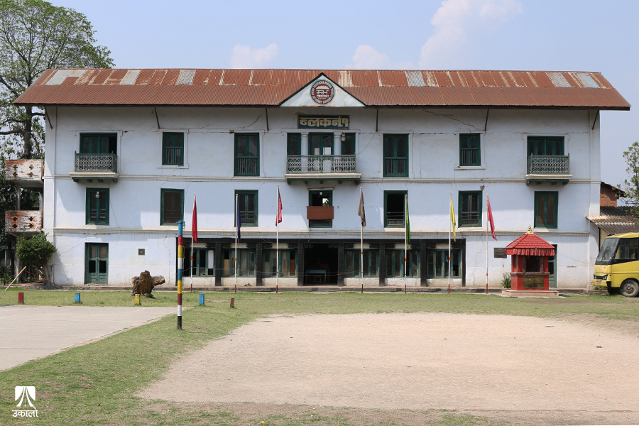 प्रिन्सिपल नियुक्तिको विवादले एक महिनादेखि पढाइ बिथोलिएको काठमाडौँको विद्यालय 