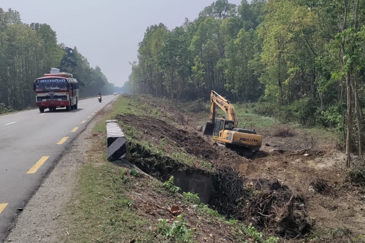 कैलालीका ७ नदीमा शुरू भयो तटबन्ध निर्माण