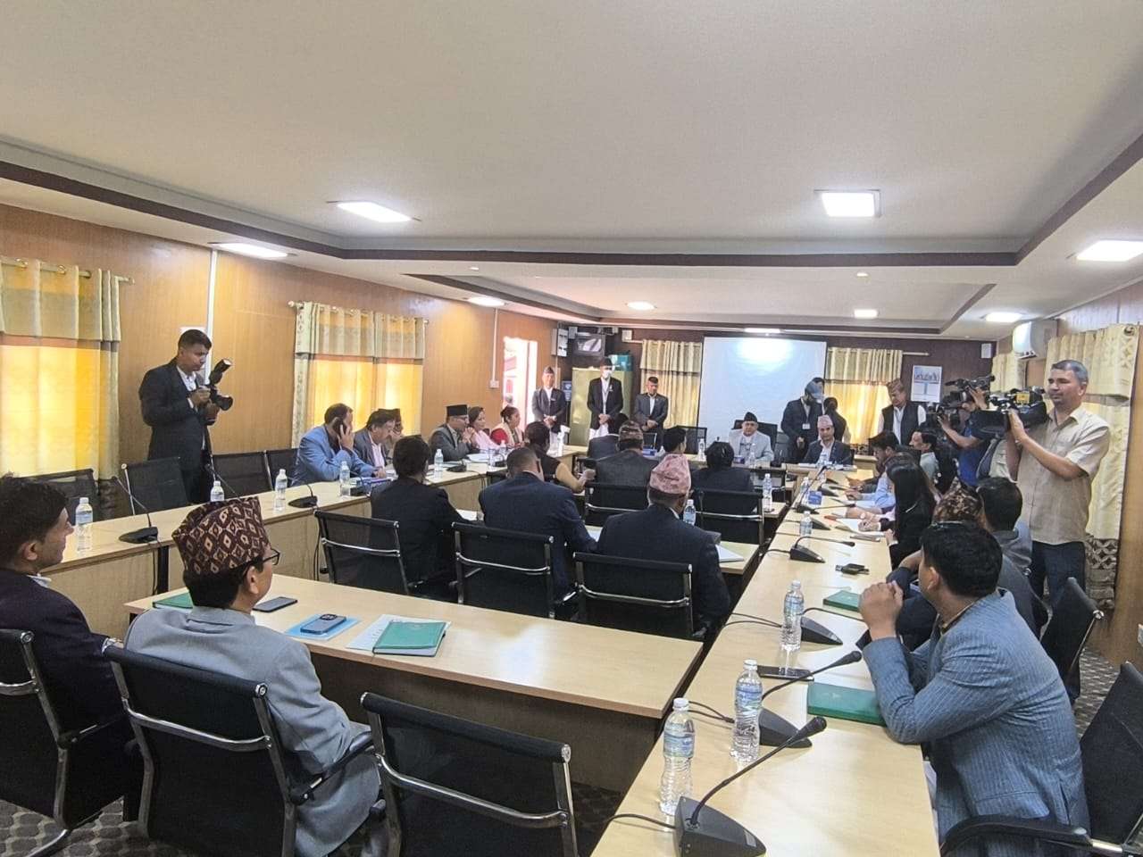 संसदीय समितिलाई क्रियाशील बनाउन सभापतिहरूलाई सभामुखको निर्देशन 