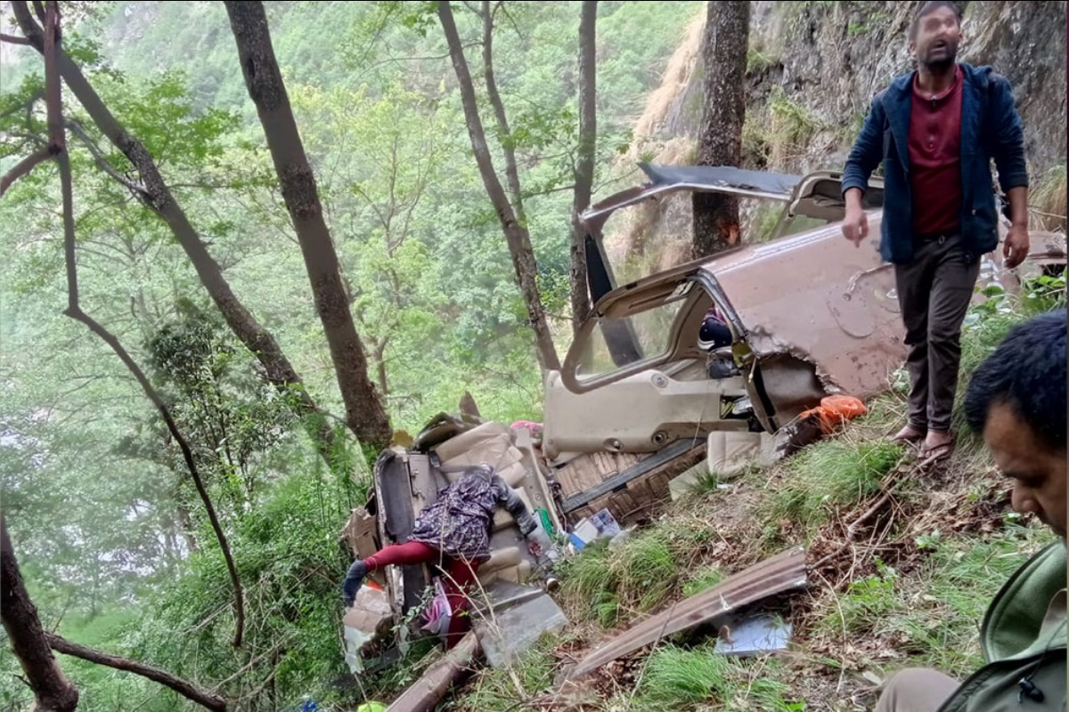 उत्तराखण्डमा हेलिकप्टर दुर्घटना, ६ जनाको मृत्यु
