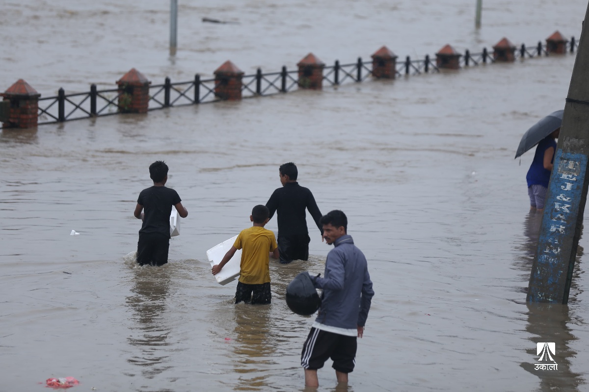 जलमग्न टेकु क्षेत्र (तस्वीरहरू)