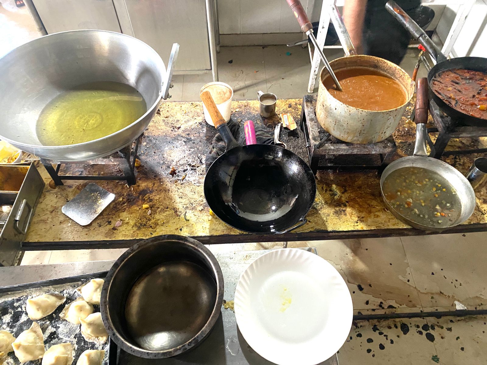 सरसफाइ नभएको भन्दै ओम अस्पतालको क्यान्टिन ७ दिन बन्द