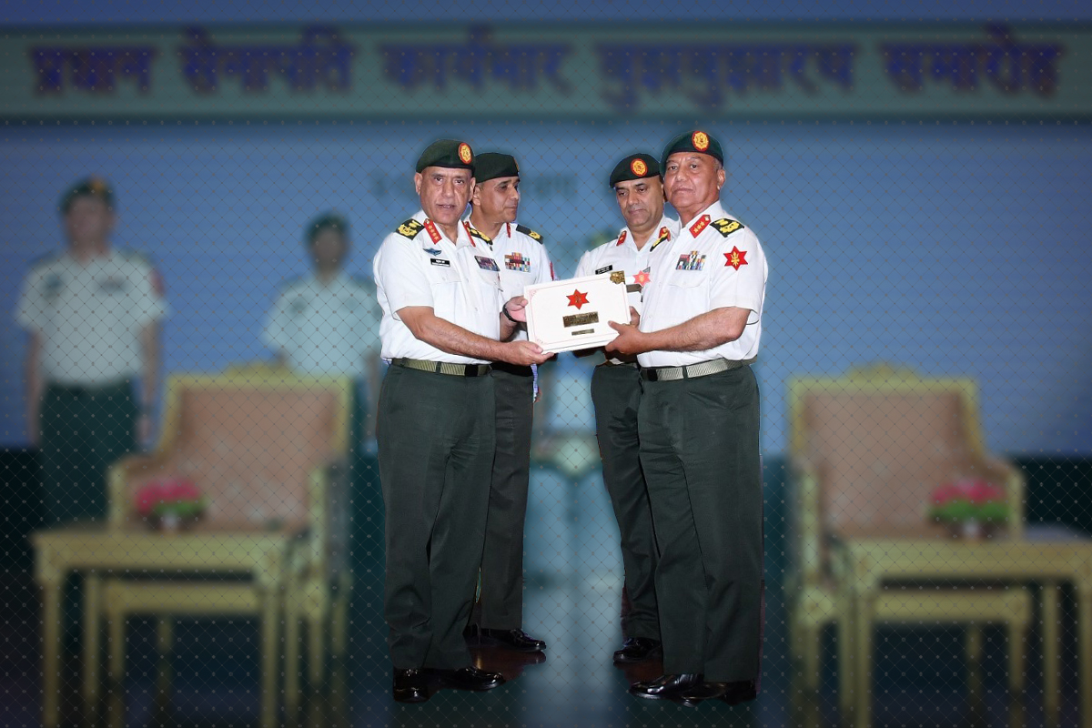 नयाँ सेनाप्रमुख, पुरानै कुरा