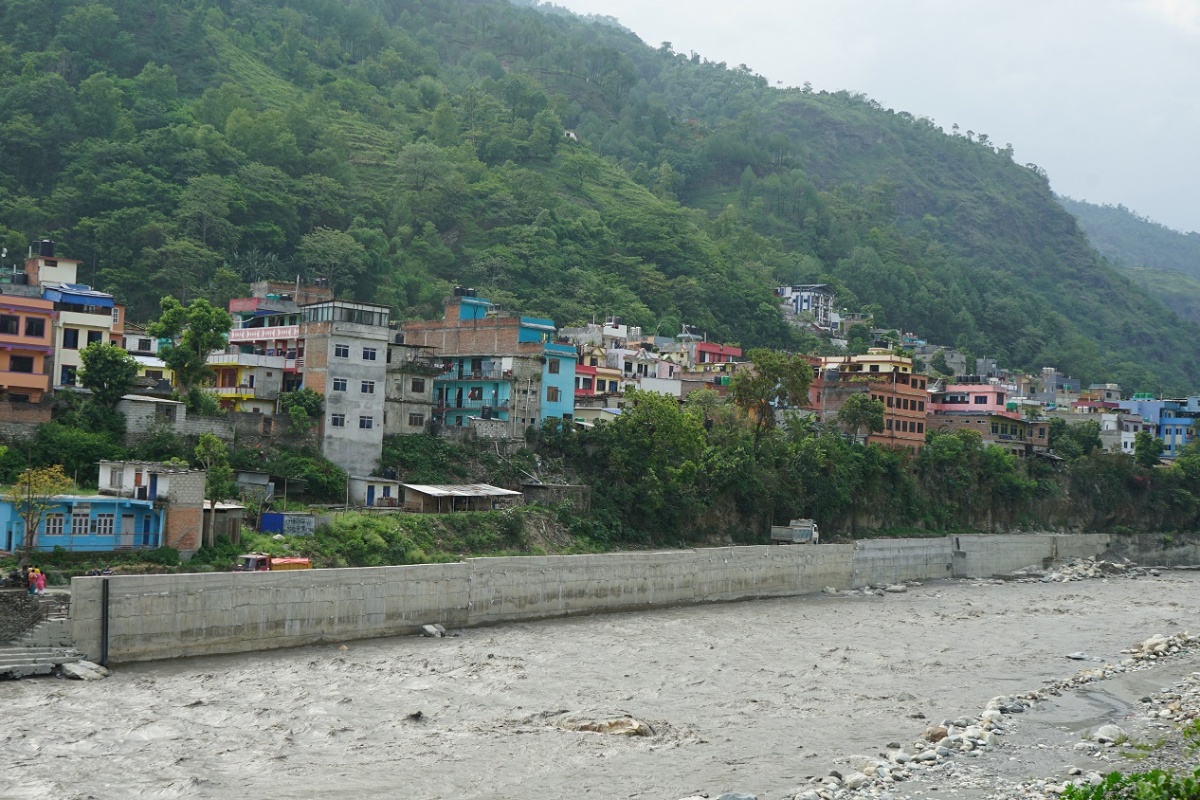 बेनी बजारमा बाढी नियन्त्रण गर्न पक्की पर्खाल निर्माण