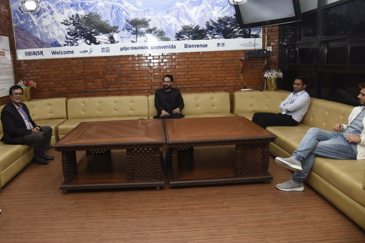 कान्स फिल्म फेस्टिभलमा सहभागी हुन बालेन शाह फ्रान्स प्रस्थान