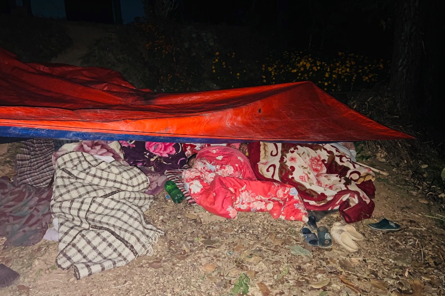 ‘भूकम्प प्रभावित क्षेत्रका सुत्केरी र बालबालिकाको स्वास्थ्यमा ध्यान देऊ’ 