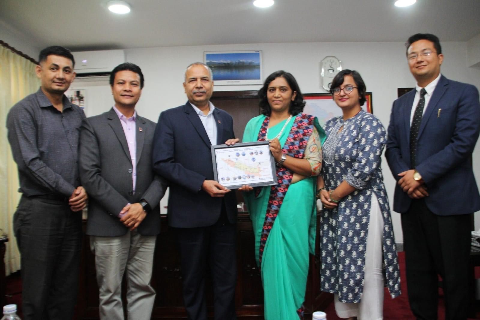 विवेकशील साझाले उपराष्ट्रपतिलाई बुझायो सुगौली सन्धिअघिको नक्सा 