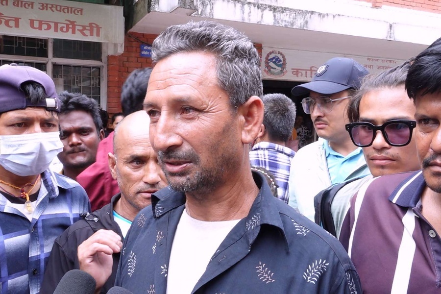 कान्ति बाल अस्पतालमा ५ वर्षीया बालिकाको मृत्यु, लापरबाही भएको भन्दै पीडित पक्षको प्रदर्शन