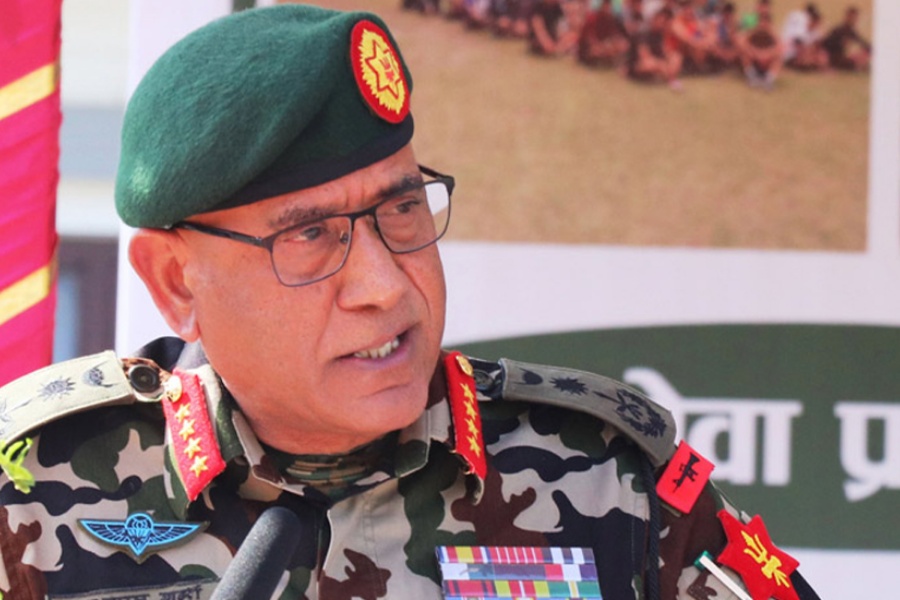 नेपाली सेनाभित्र जन्ममितिमा विवाद नभएको प्रधानसेनापति शर्माको दाबी