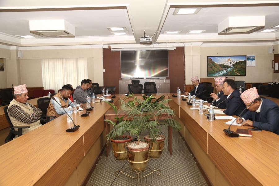 लघुवित्त पीडितसँगको वार्ता सहमति नजिक, शुक्रबार पुन: बस्ने