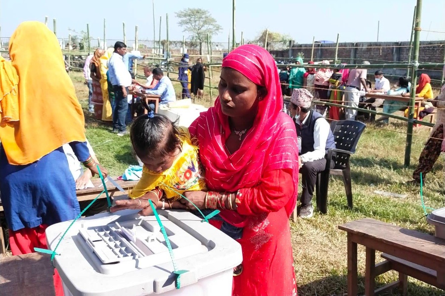 मोरङको धनपालथान पिण्डेश्वर केन्द्रमा दुई सय मत खस्यो