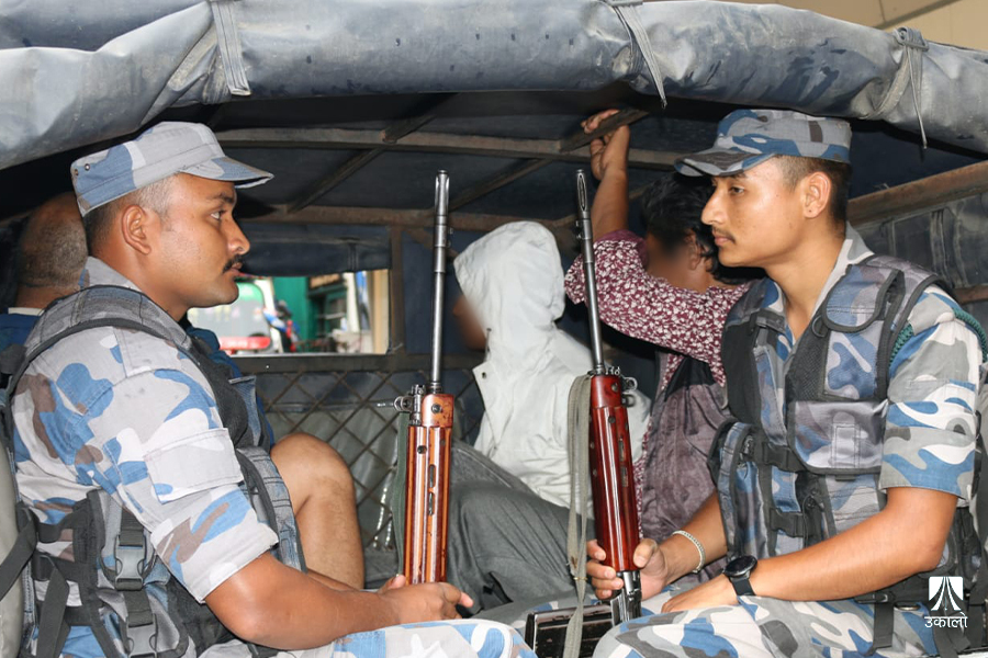 सुन व्यापारी राजेश अडुकियाका छोरा विमानस्थलबाट पक्राउ