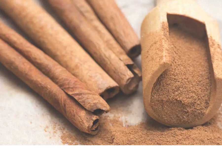 अविवाहितलाई दालचिनीको धुलो खन्याइदिने अनौठो चलन