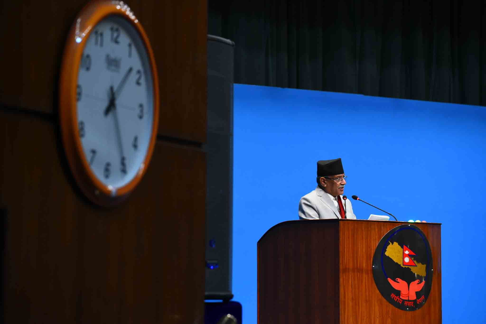 प्रतिनिधिसभामा प्रधानमन्त्रीले भने- समस्या केलाएर बस्ने छुट छैन