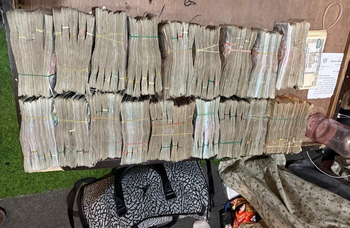 अनलाइन जुवा खेलाएको आरोपमा १ जना पक्राउ