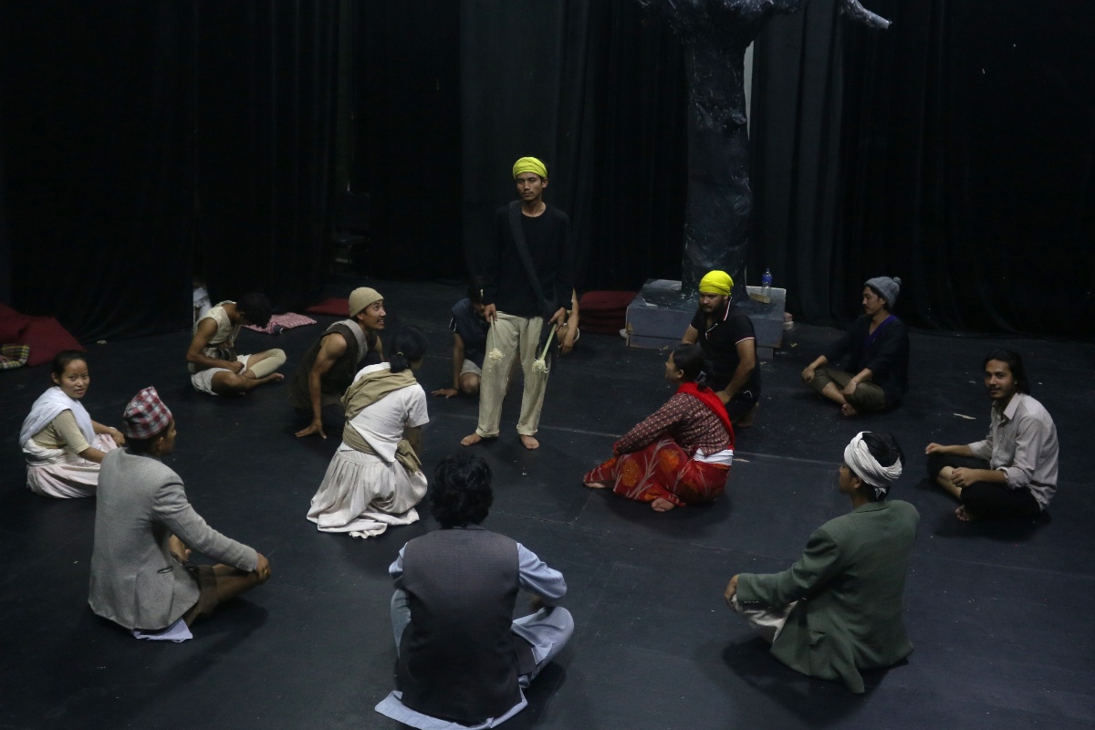 डेढ शताब्दीअघि आदिवासीले भोग्नुपरेको दमनबारे नाटक ‘मेषी दण्ड’ मञ्चन हुने