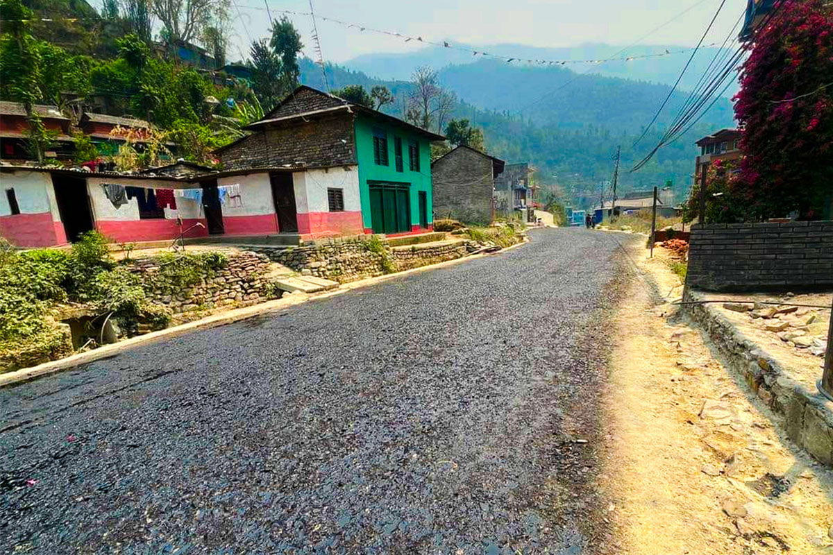 बागलुङ–म्याग्दी सडक कालोपत्रका लागि २८ करोडको ठेक्का