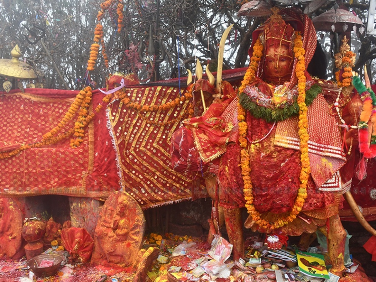 अवरुद्ध सडकखण्ड खुलेपछि पाथीभरामा तीर्थयात्रीको चहलपहल