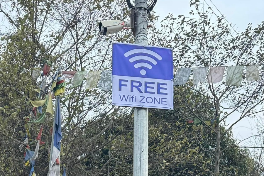 वडाध्यक्षको व्यक्तिगत लगानीमा नि:शुल्क वाइफाइ