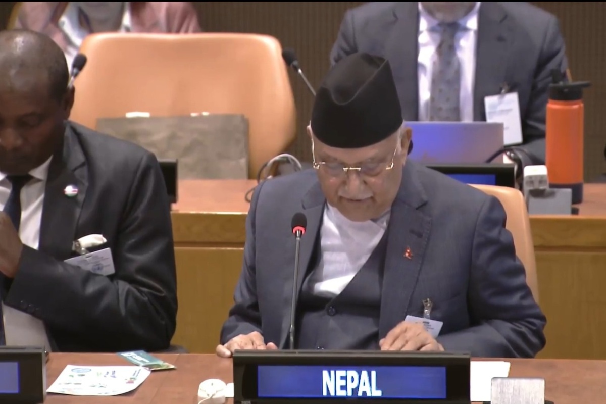 हिमाली र टापुजन्य मुलुकको बेग्लै बैठक राख्न प्रधानमन्त्री ओलीको आग्रह