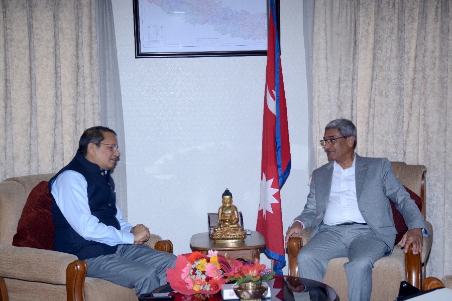 गृहमन्त्री लेखक र भाजपा विदेश विभाग प्रमुख चौथाईवालेबीच भेटवार्ता