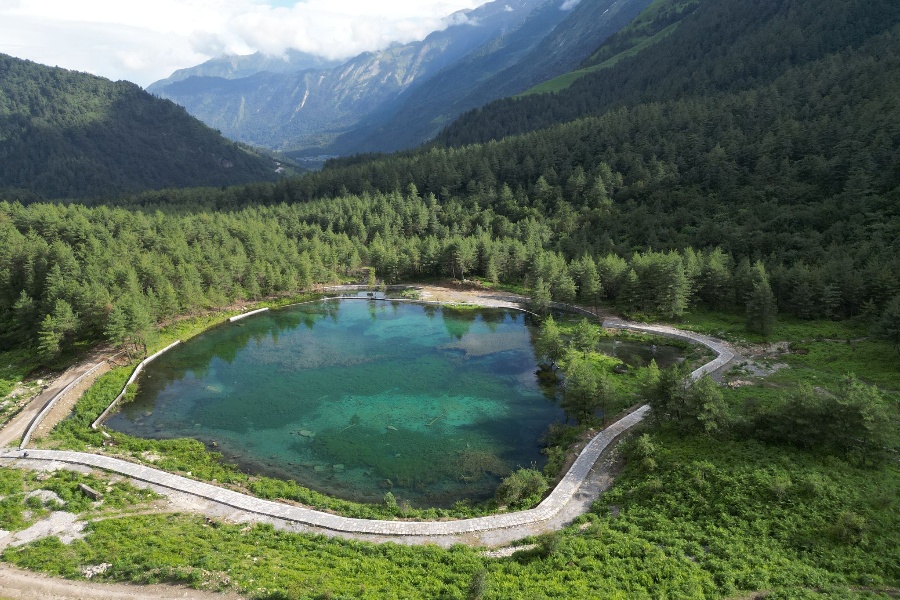 मुस्ताङको नयाँ गन्तव्य: थासाङका ताल र गुफा 