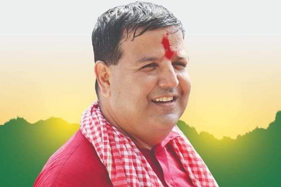 कांग्रेस सांसद सुनील शर्मा पक्राउ