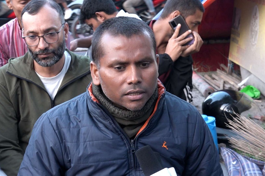 ‘दमन र यातना लुकाउन धर्नारत आरतीका आमाबुबालाई माइतीघरबाट हटाइयो’