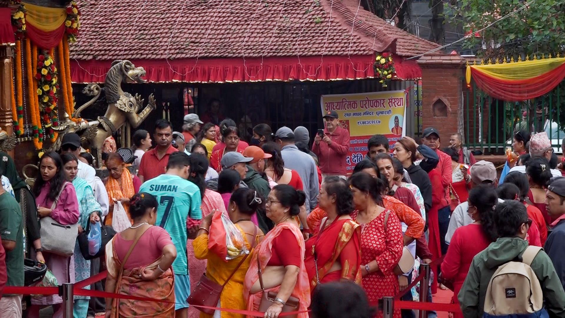 दुर्गापक्षको चौथो दिन: मैतीदेवी मन्दिरमा घुइँचो