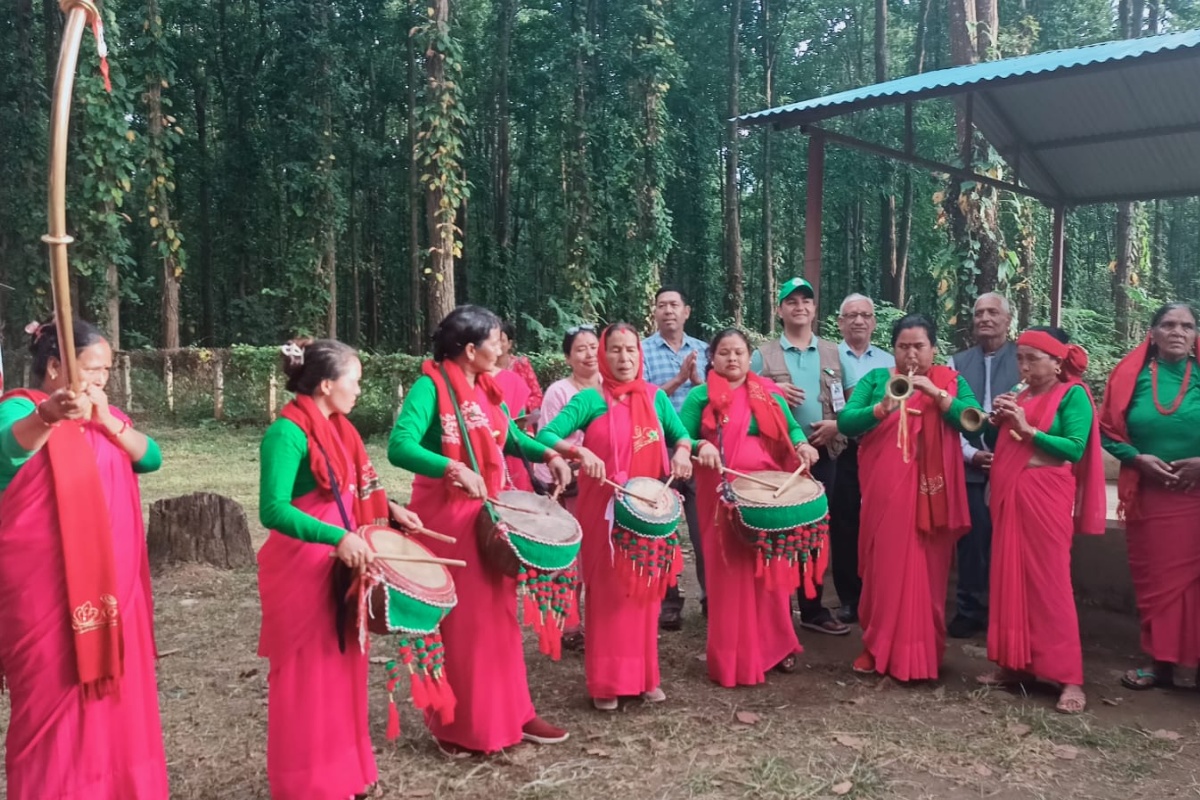 दाङमा आमा समूहलाई नौमती बाजा बजाउन भ्याइ नभ्याइ