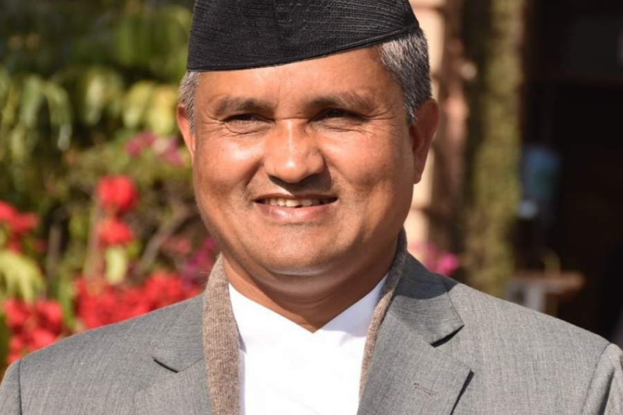 स्वार्थ बाझिने सांसदलाई अर्थ समितिमा नबस्ने स्वघोषणा गर्न सूर्य थापाको ध्यानाकर्षण