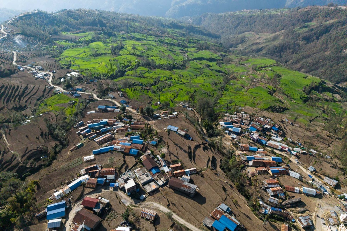 गहुँले हरियाली हेलम्बु [तस्वीरहरू]