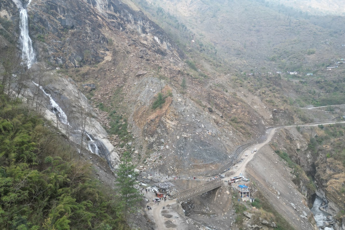 बेनी–जोमसोम–कोरला सडकको म्याग्दी खण्डमा बाढी र कटानको चुनौती