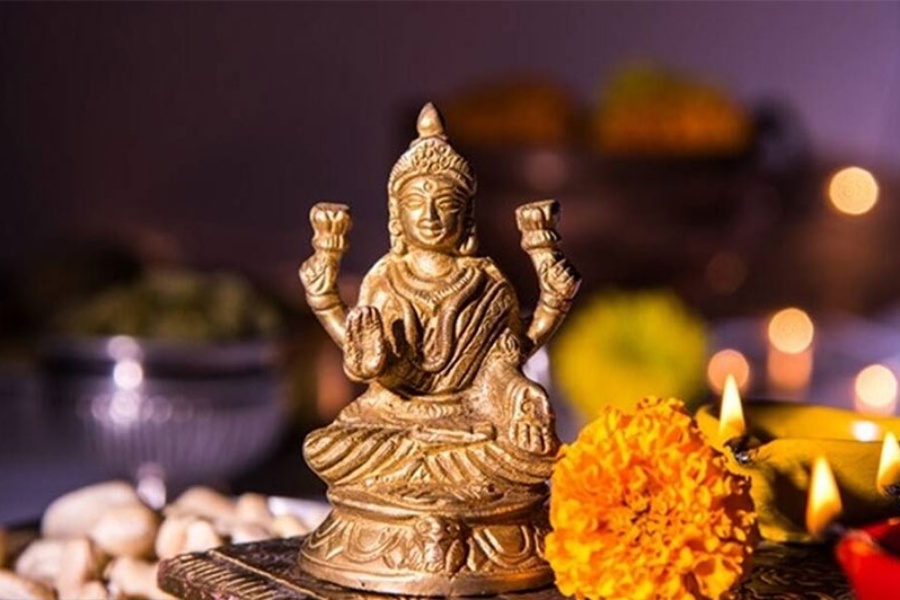 कोजाग्रत पूर्णिमा: धनधान्यकी देवी महालक्ष्मीको पूजाआराधना गरी मनाइँदै