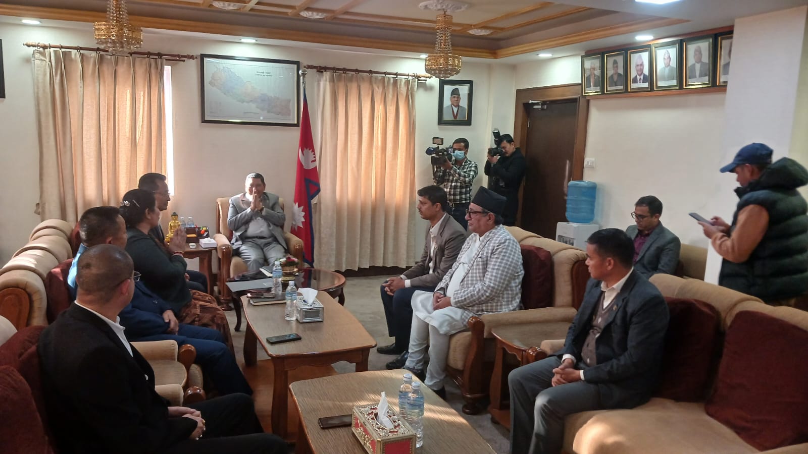 २५ दिनभित्र प्रहरी समायोजन प्रक्रिया अघि नबढे विकल्प रोज्ने प्रदेश सरकारहरूको संयुक्त चेतावनी