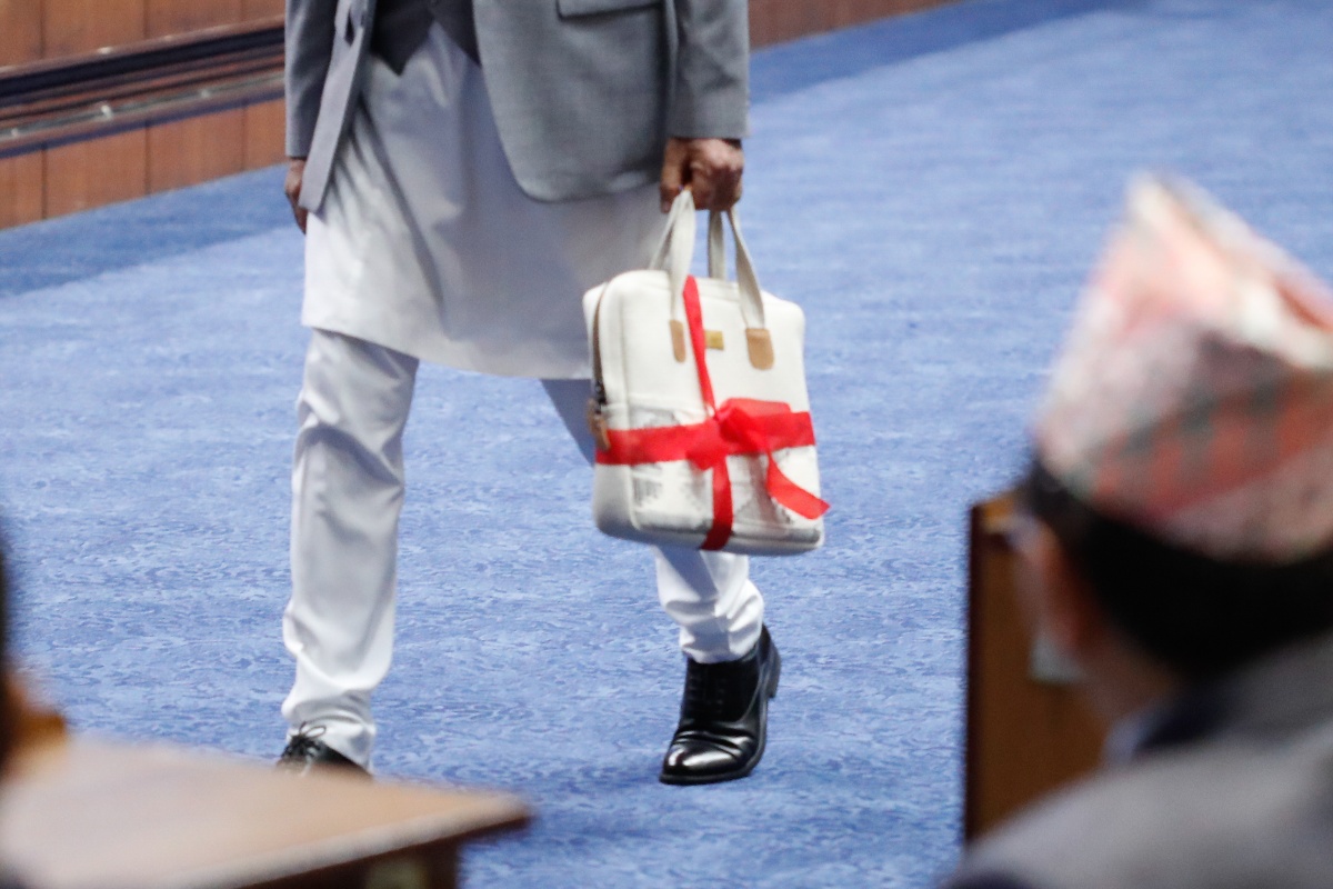 चालु आर्थिक वर्षको आय–व्यय अनुमान दोस्रो पटक संशोधन