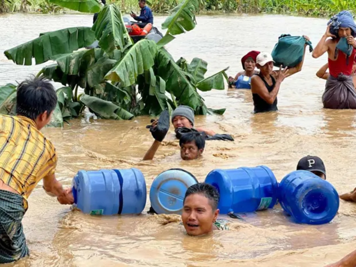 म्यानमारमा विनाशकारी बाढीको सामना गर्न विदेशी सहायता आह्वान