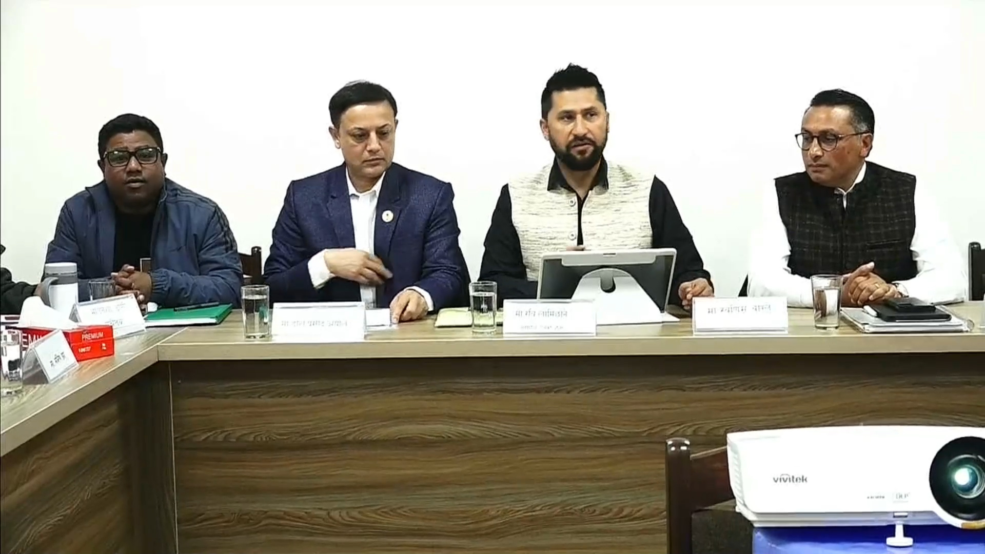 रास्वपाले संविधानअनुसार कानून निर्माणका लागि सरकारलाई दबाब दिने