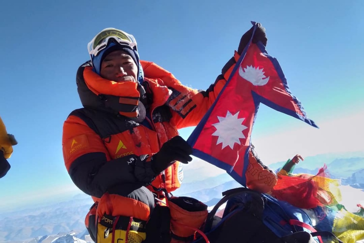 कामिरिता शेर्पाले गरे २९औँ पटक सगरमाथा आरोहण