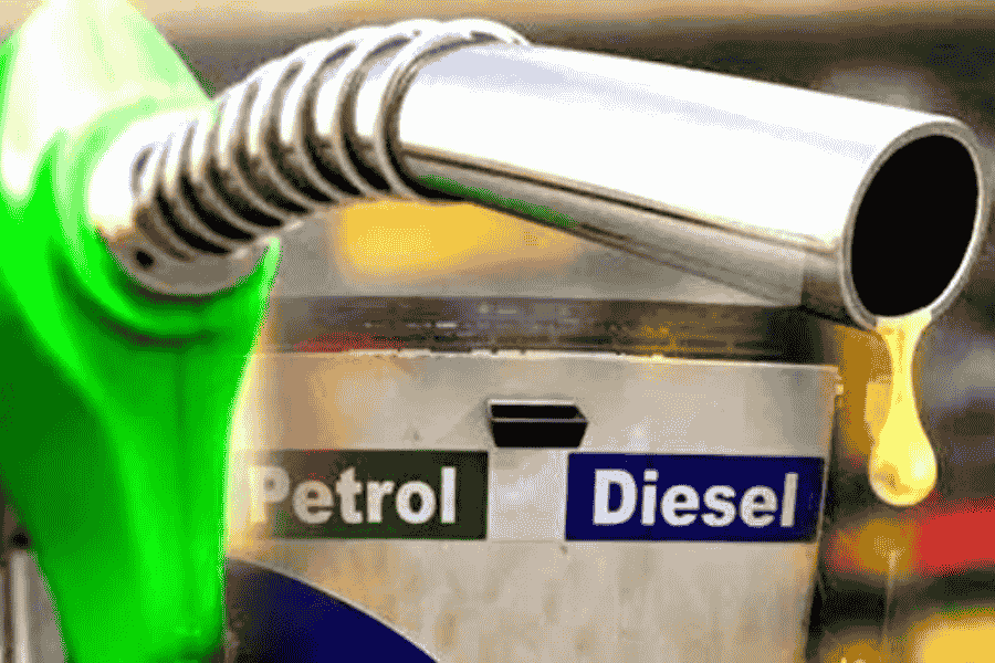 पेट्रोलियम पदार्थको खपत घट्यो