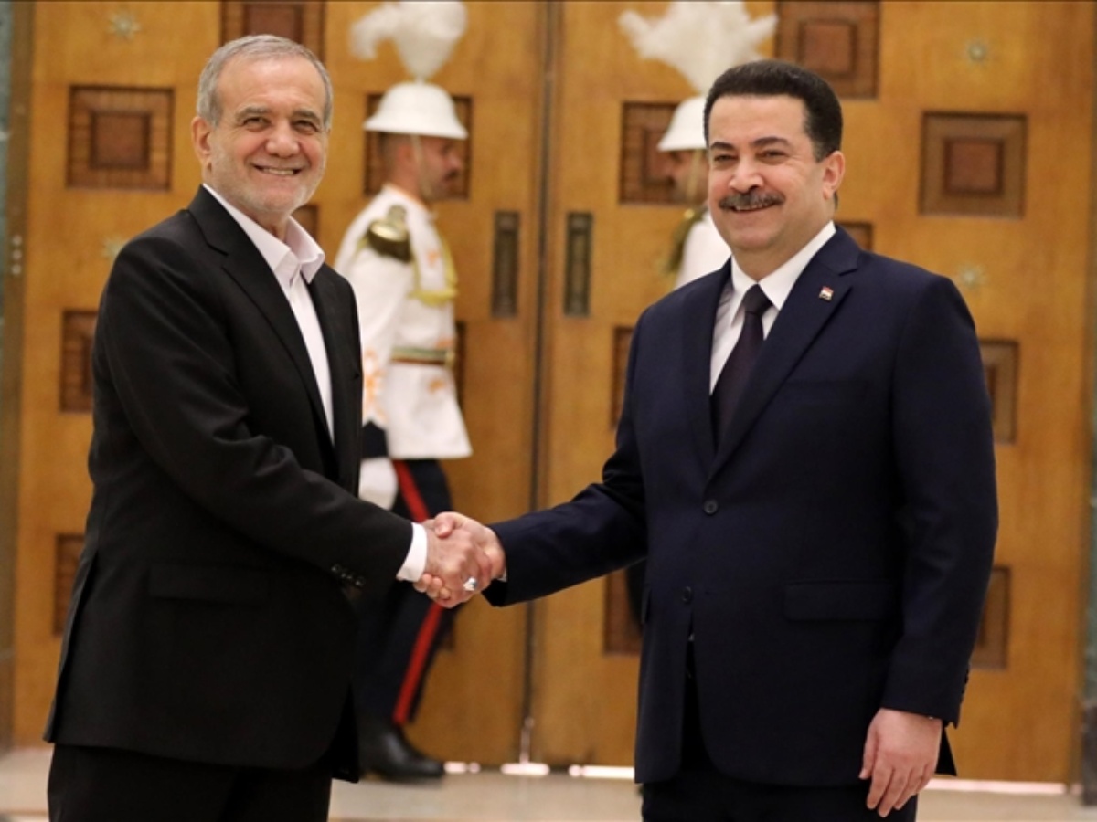 इराकसँग सम्बन्ध विस्तार गर्न इरानी राष्ट्रपतिद्वारा १४ सम्झौतामा हस्ताक्षर