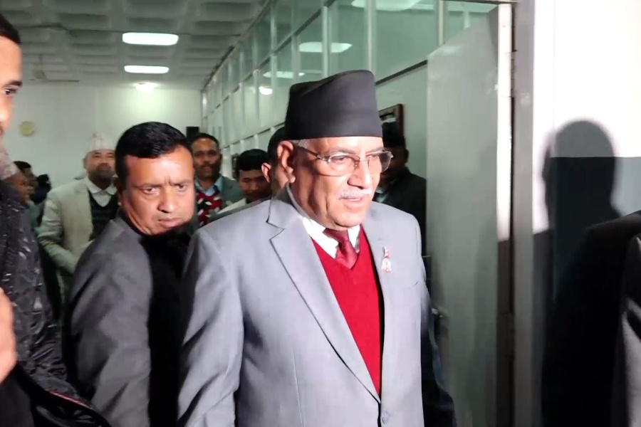 माओवादी केन्द्र : प्रचण्ड संसदीय दलको नेता, प्रमुख सचेतकमा हितराज पाण्डे 