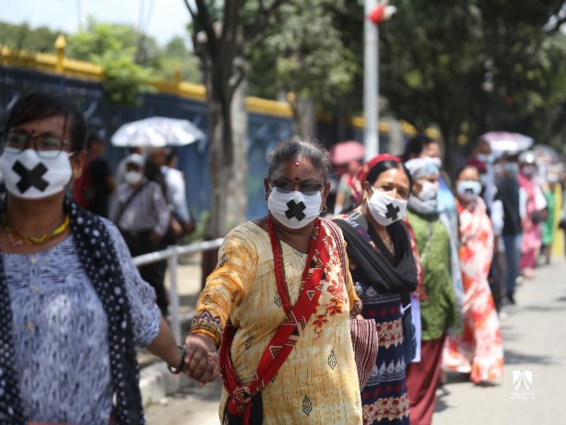 सहकारी पीडित पुनः आन्दोलित (तस्वीरहरू)