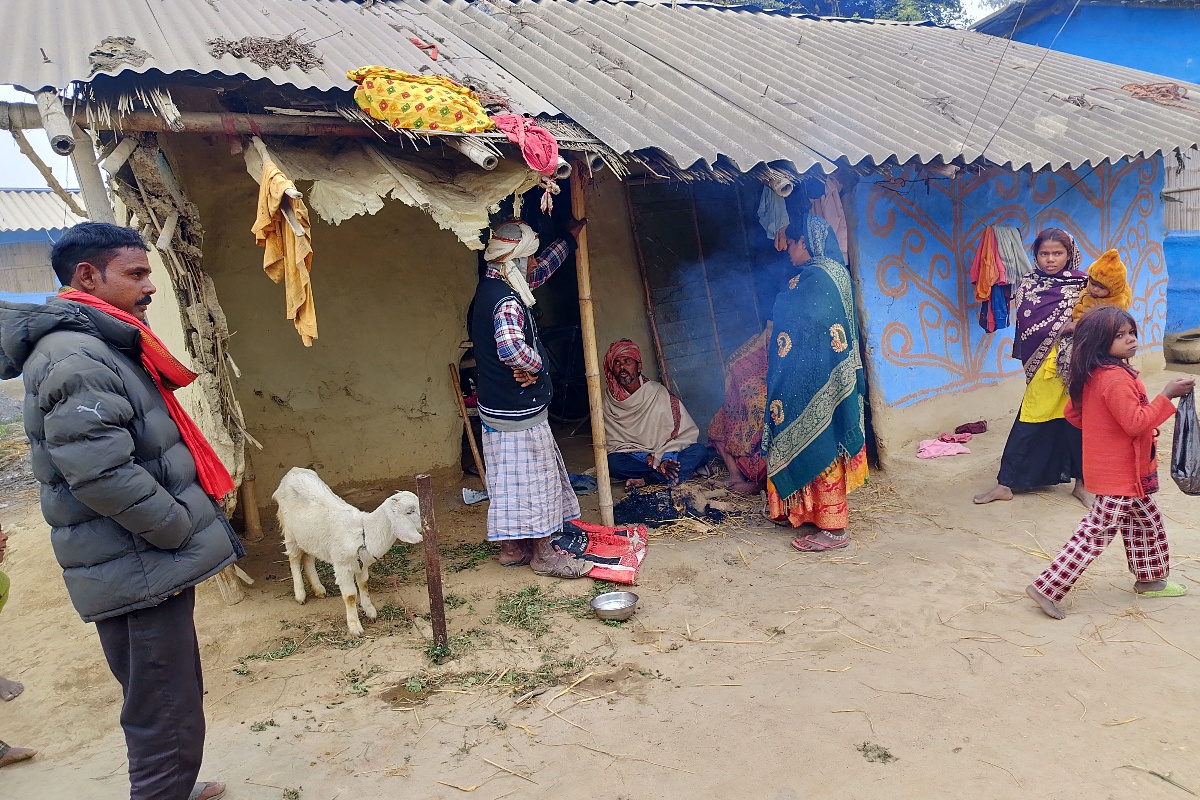 चिसोका कारण २ महिनादेखि विद्यालय गएका छैनन् मटिहानीका बालबालिका