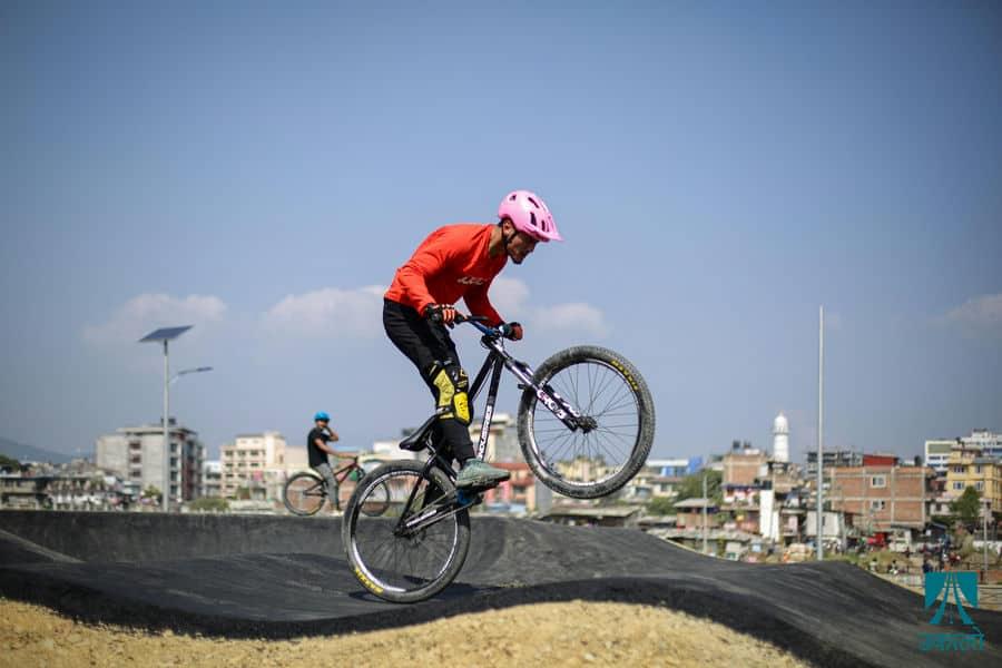 कुपण्डोलमा यस्तो बन्यो \'पम्प ट्र्याक\