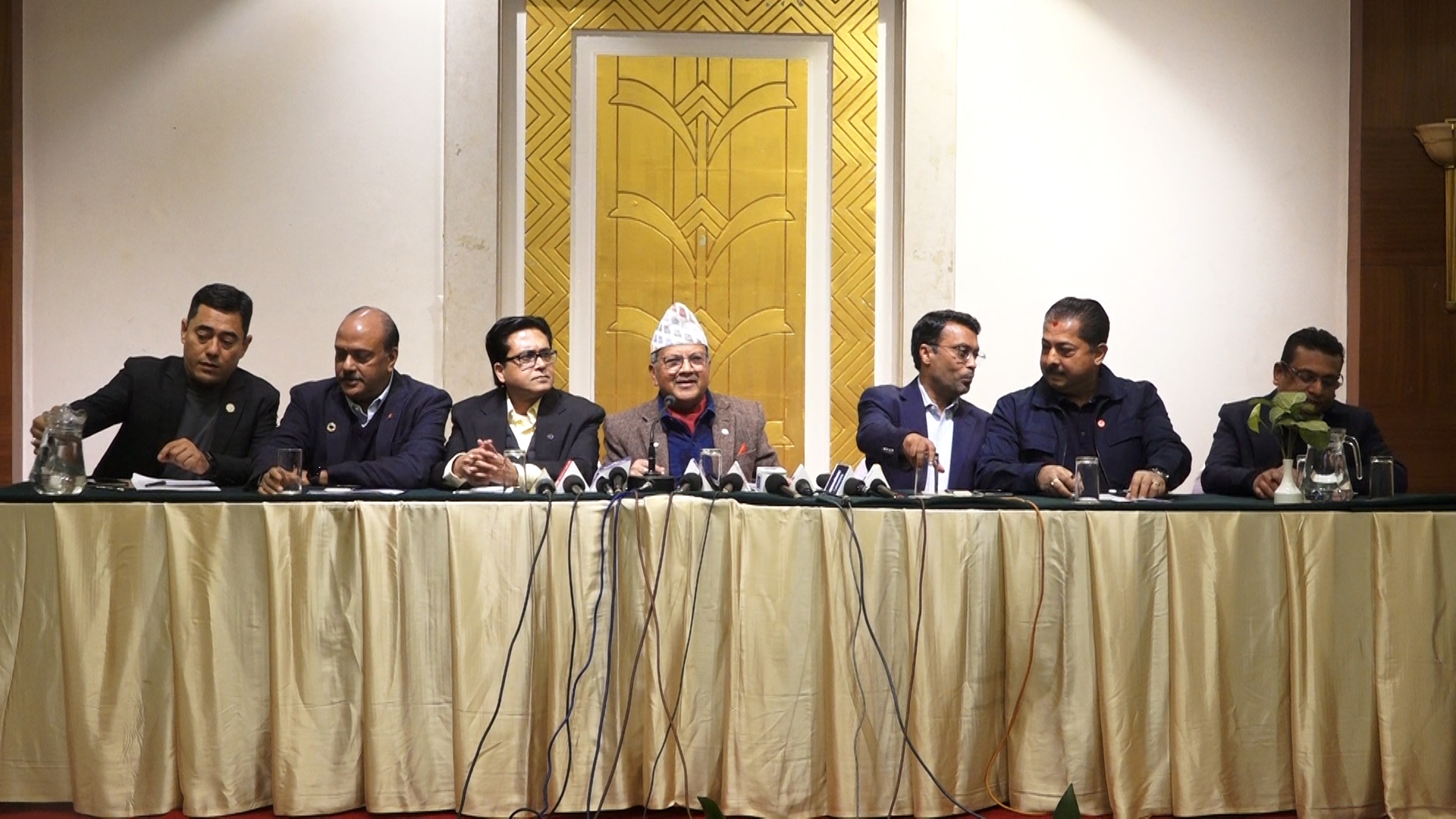 कुलमानको महत्त्वाकांक्षासामु सरकार निरीह बनेको उद्योगी–व्यवसायीको टिप्पणी