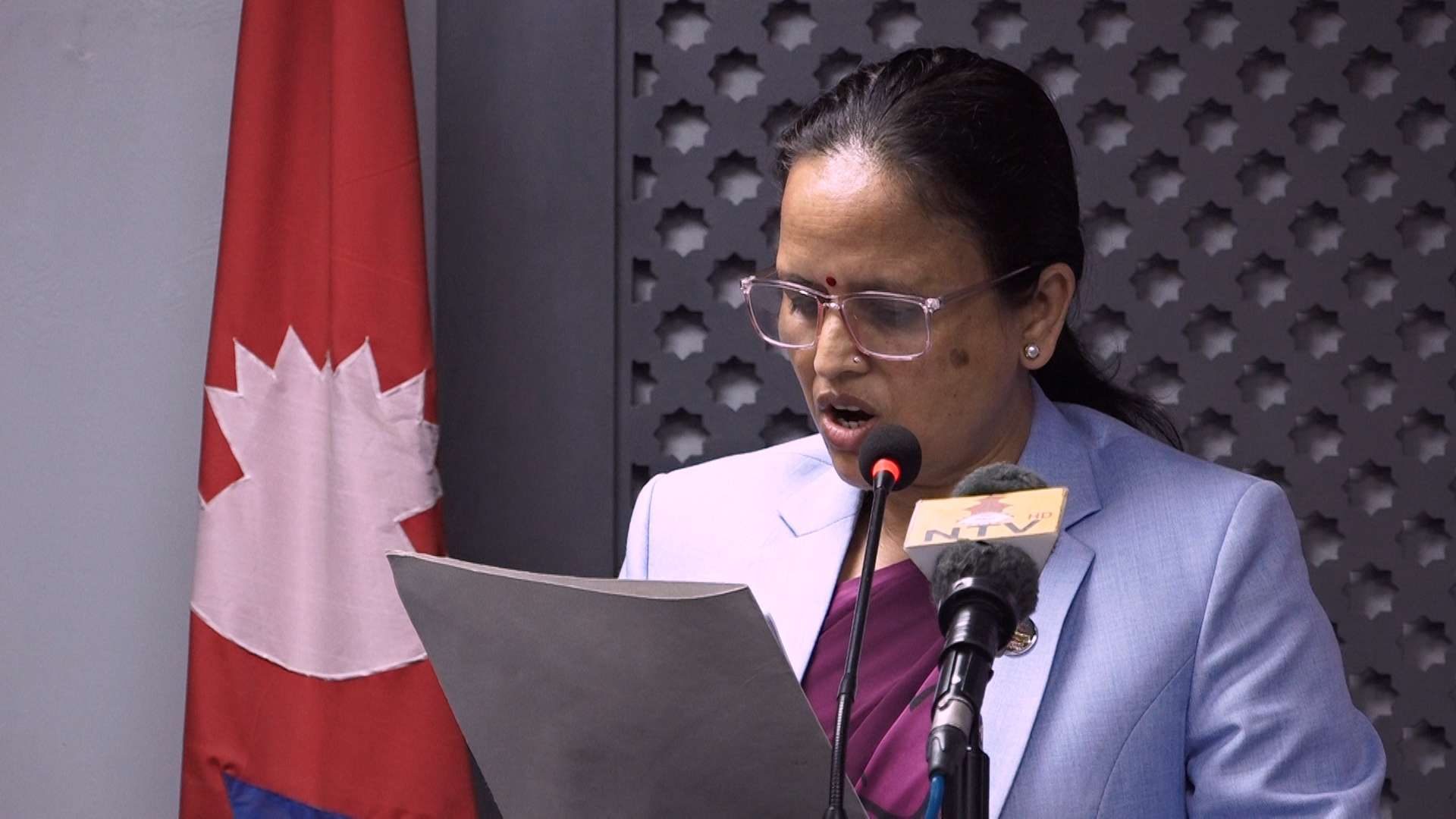 प्रधानमन्त्री अमेरिकाबाटै चीन भ्रमणमा जाने कुरा प्राविधिक विषय होः सञ्चारमन्त्री