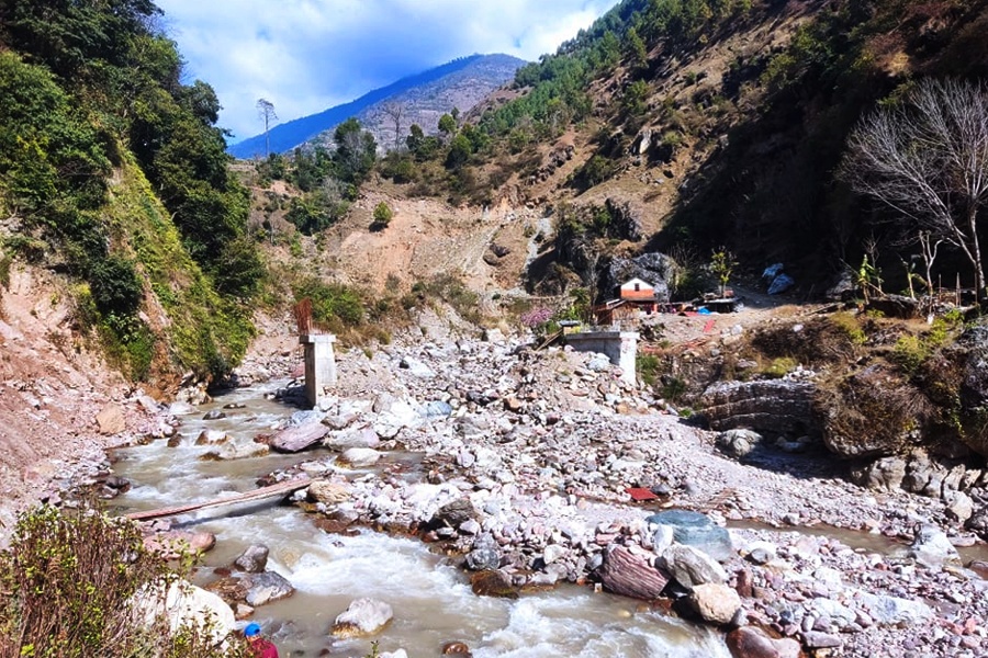 बागलुङमा २ मोटरेबल पुल ९ वर्षदेखि अलपत्र