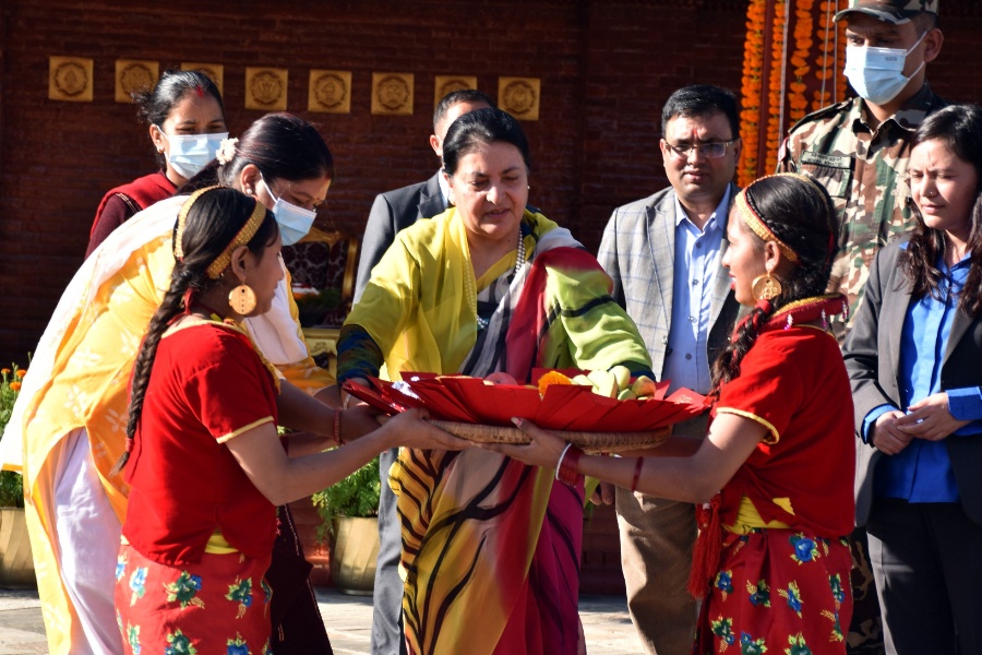 राष्ट्रपति निवासमा देउसीभैलो 